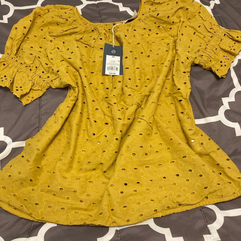 Cute blouse
